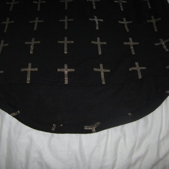 Women's Size S XXI Top with glittery gold crosses - Picture 13 of 16